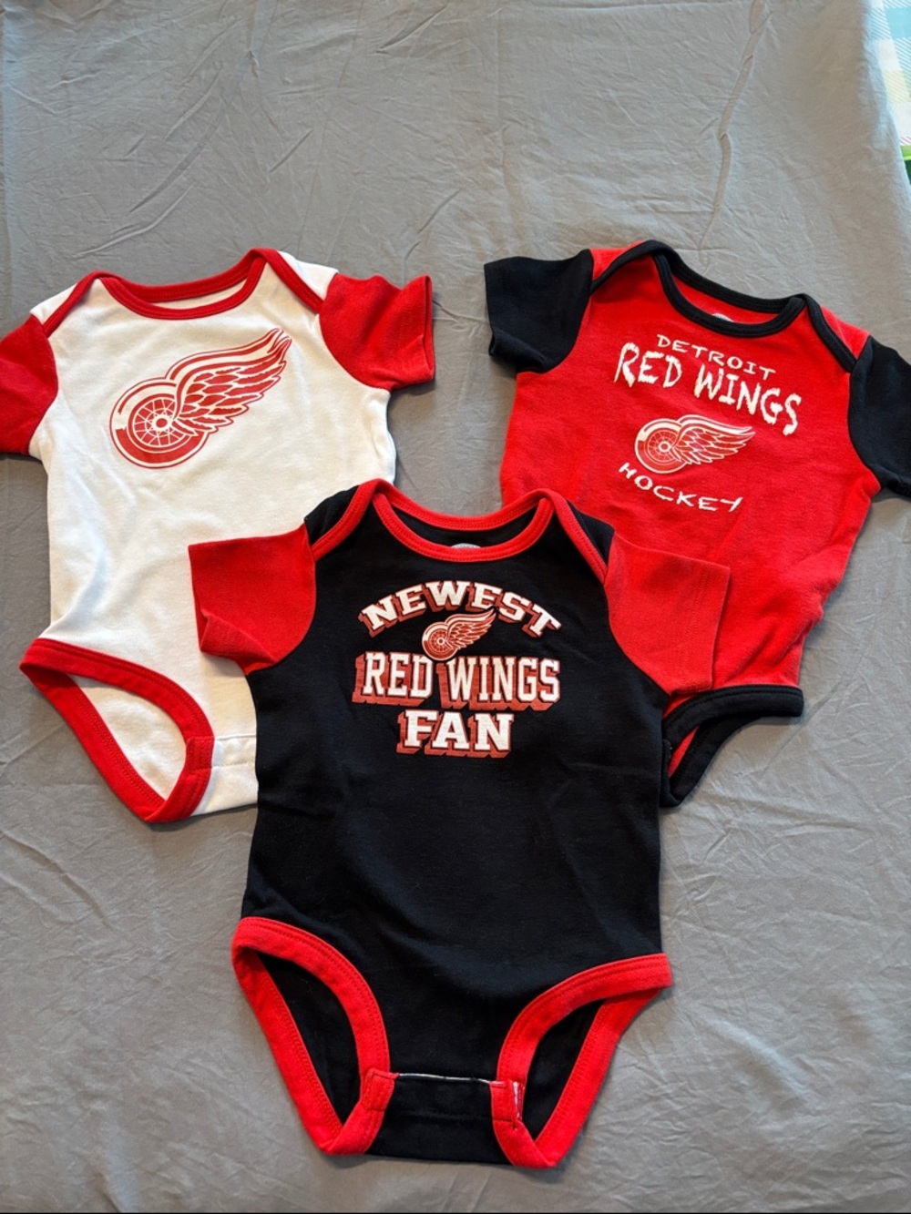 NHL Detroit Red Wings Red Black White Baby One-Piece Bodysuits (3 Pack)